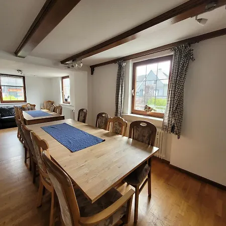 Detached House 50m From Lift Semesterbostad *