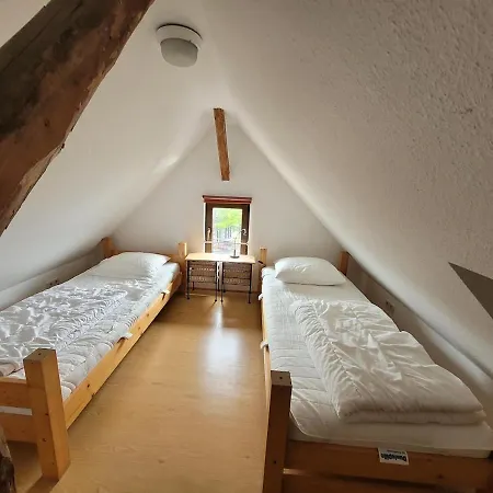 Detached House 50m From Lift