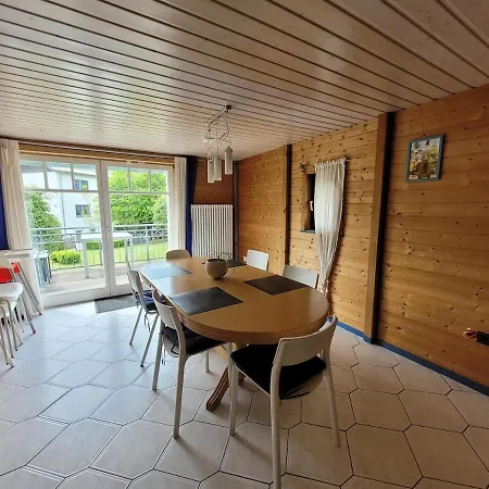 Detached House 50m From Lift